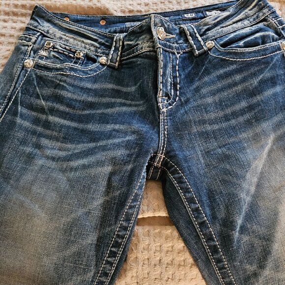 Miss Me Jeans - Picture 1 of 3